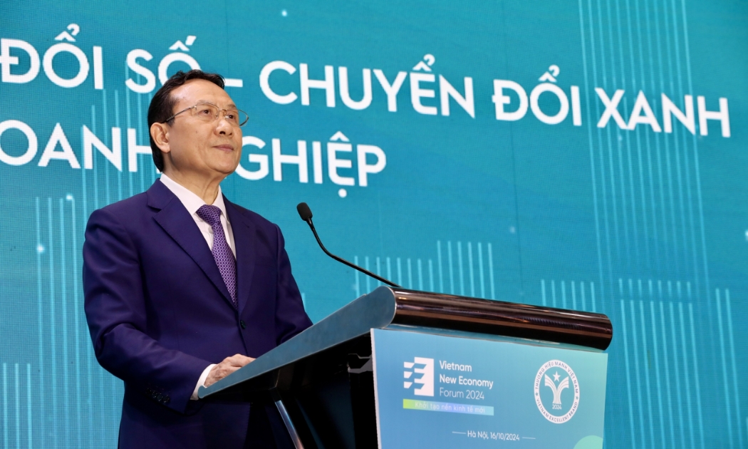 PGS.TS. Nguyễn Hồng Sơn, Phó trưởng Ban Kinh tế Trung ương phát biểu tại diễn đàn. Ảnh: Việt Dũng.