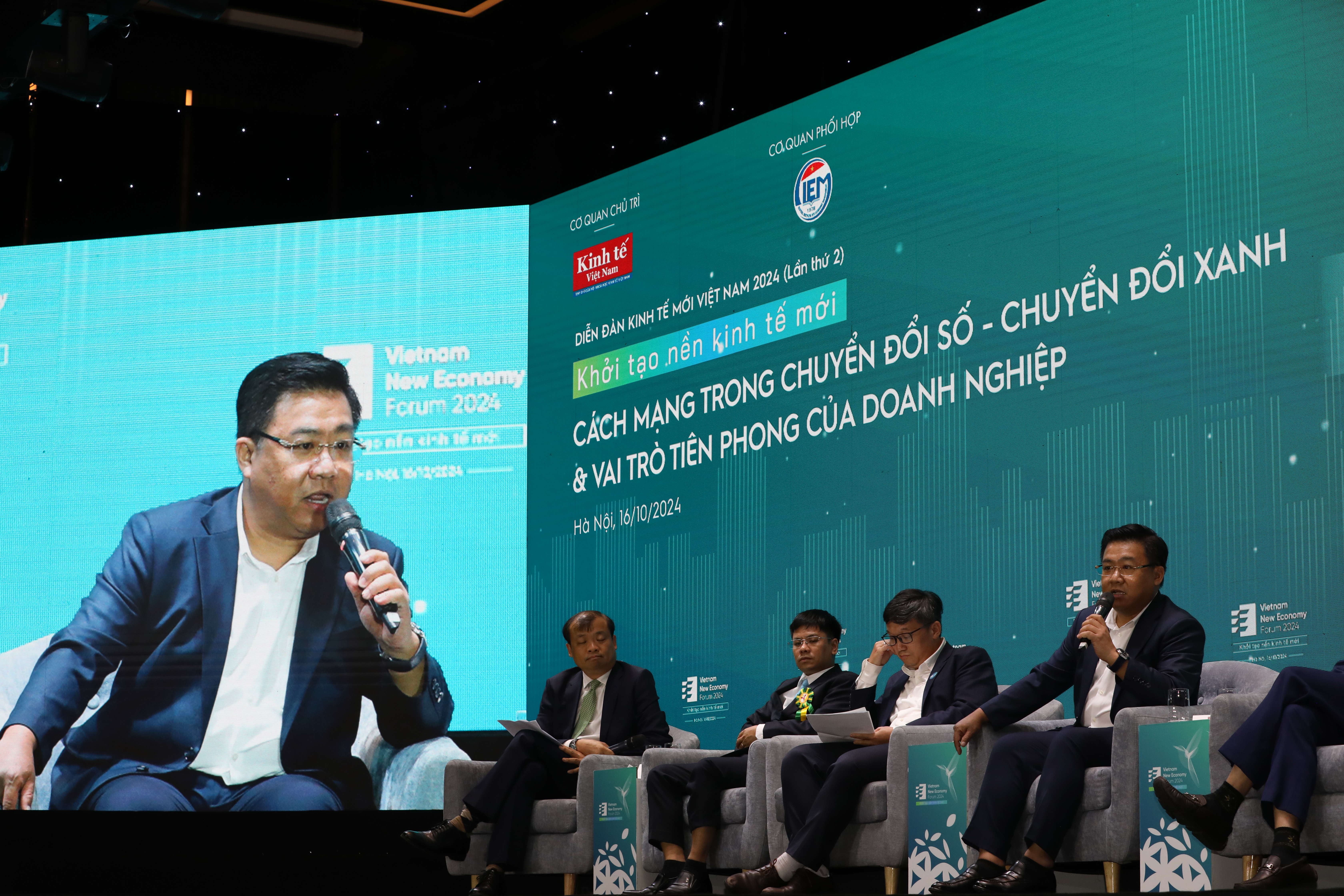Các chuyên gia cũng nhận định, hiện nay còn một số khó khăn, ví dụ về mặt cơ chế, chính sách, thể chế thực sự chưa tạo ra một 