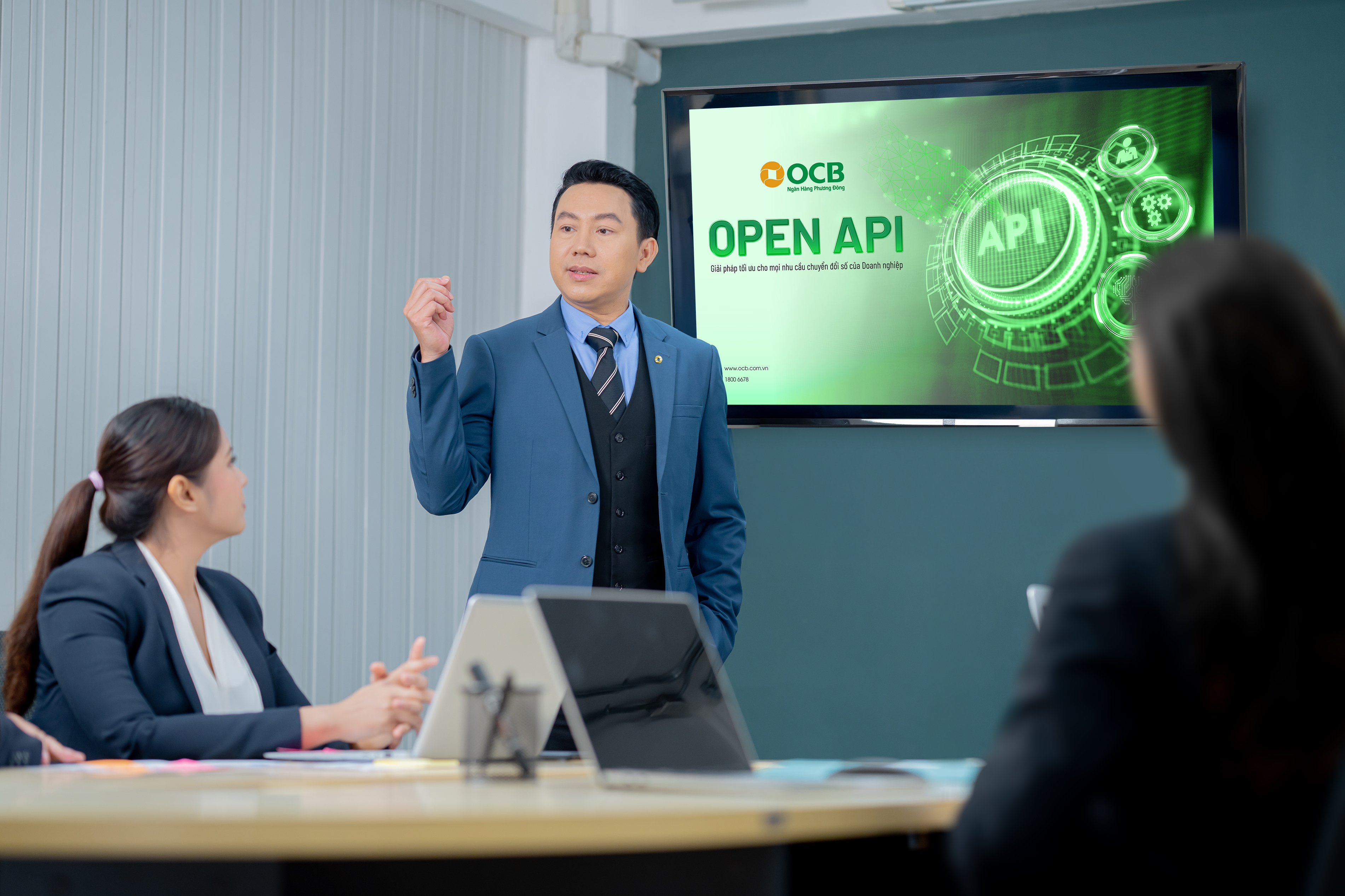 Hiện OCB với hơn 150 API sẵn s&agrave;ng t&iacute;ch hợp, đ&aacute;p ứng nhu cầu đa dạng của đối t&aacute;c từ nhiều ng&agrave;nh nghề kh&aacute;c nhau.