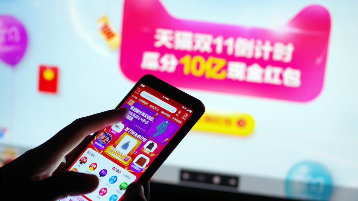 Người ti&ecirc;u d&ugrave;ng khi mua sắm cần&nbsp;ch&uacute; &yacute; lựa chọn shop c&oacute; độ uy t&iacute;n cao.