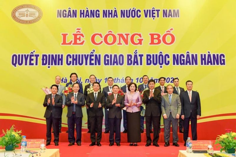 Two weak banks transfered to Vietcombank, MB Bank