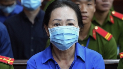 Real estate tycoon Truong My Lan gets life sentence 