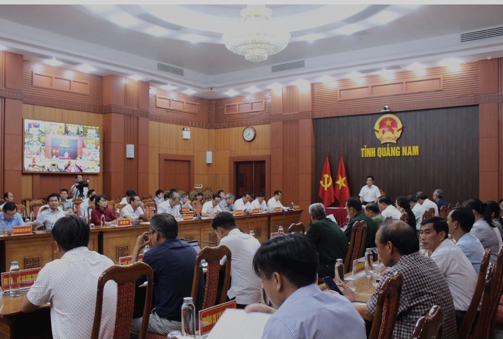 To&agrave;n cảnh Hội nghị b&agrave;n giải ph&aacute;p đẩy nhanh tiến độ giải ng&acirc;n vốn đầu tư c&ocirc;ng tỉnh Quảng Nam.