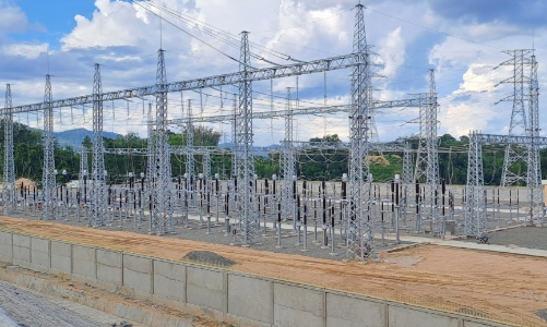 Đẩy nhanh tiến độ hoàn thành các dự án truyền tải điện quan trọng