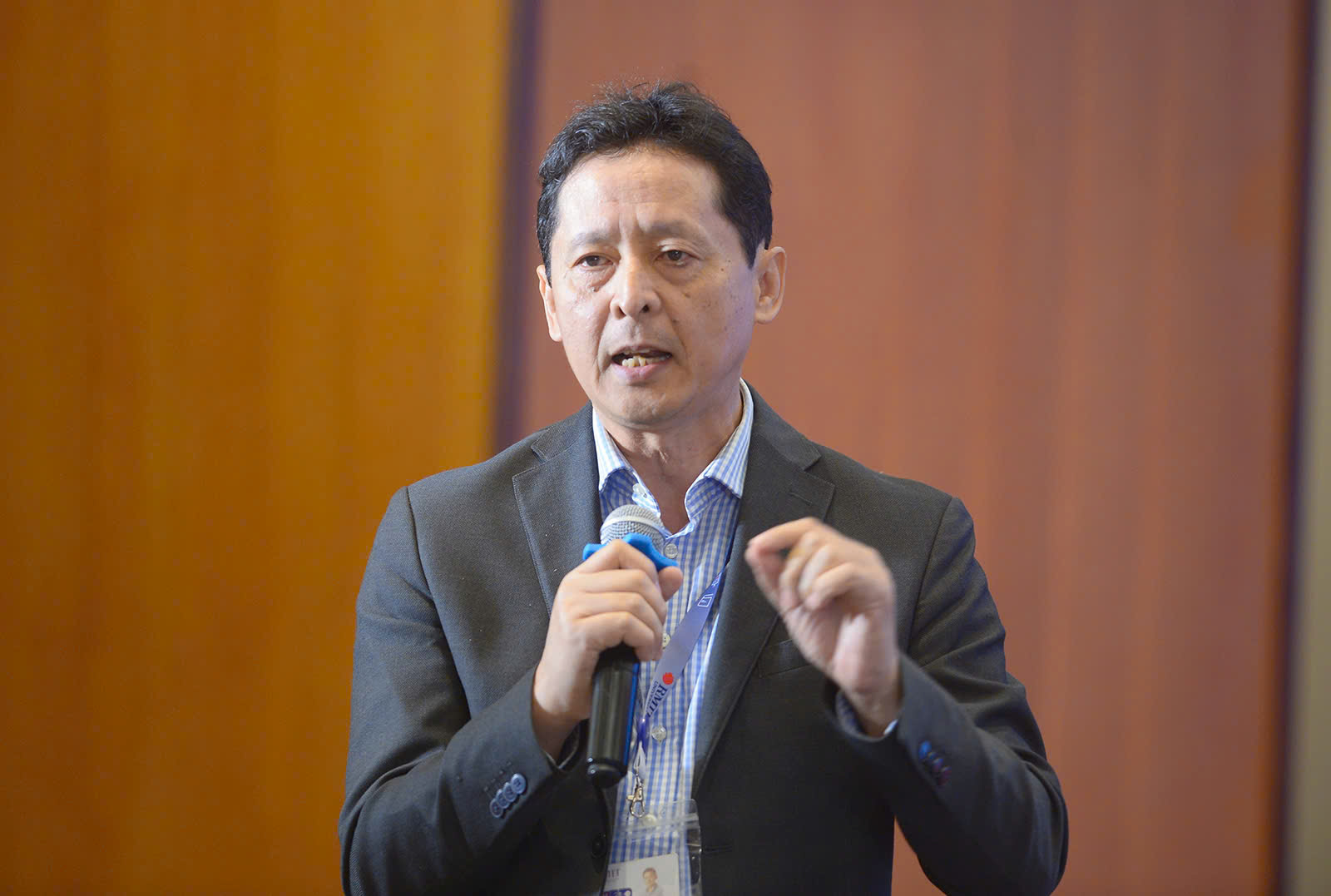 TS Nguyễn Mạnh Hùng, Đại học RMIT chia sẻ tại diễn đàn.