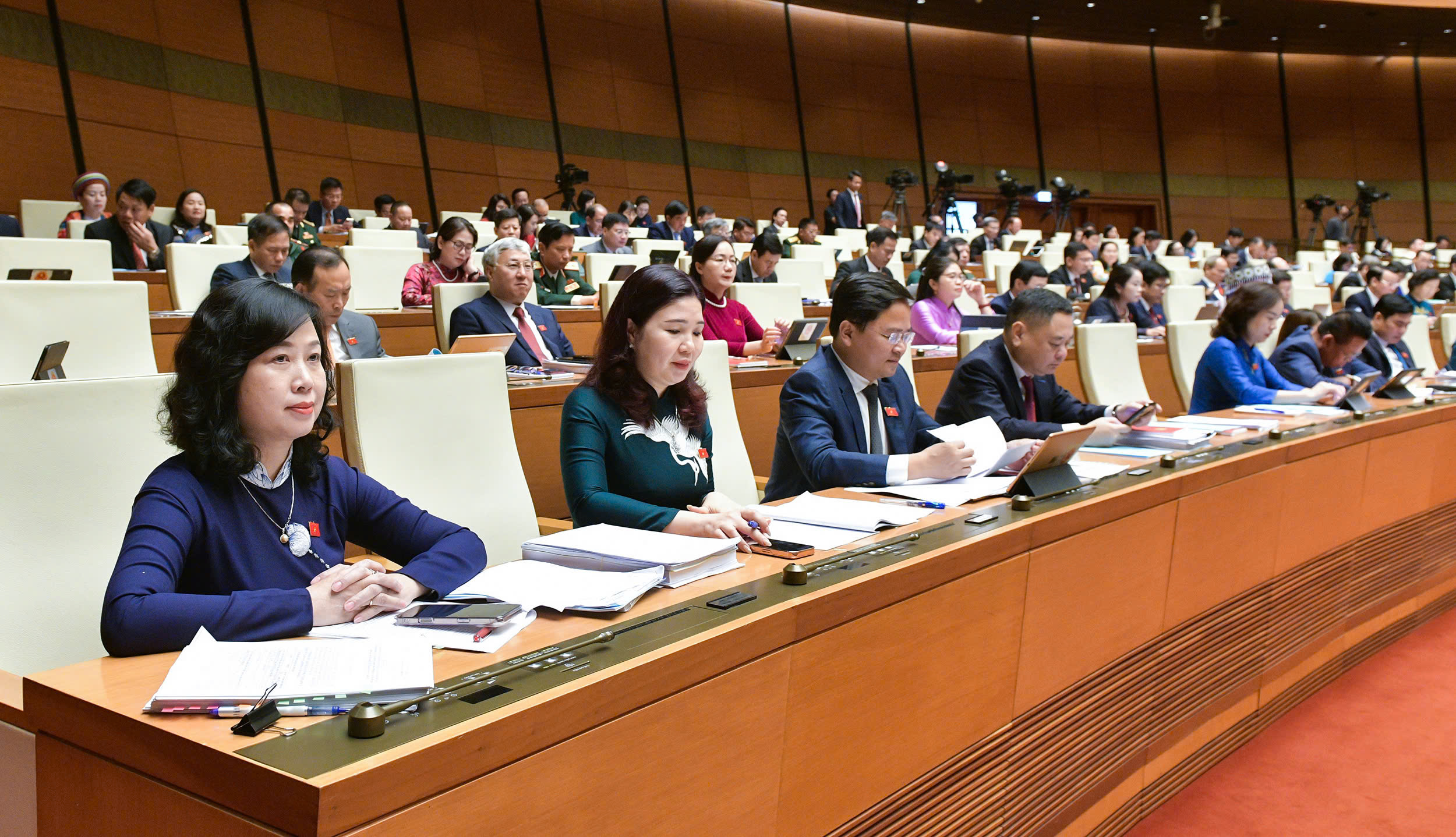 Lĩnh vực Y tế, Gi&aacute;o dục, Lao động - Thương binh v&agrave; X&atilde; hội...nhận được nhiều kiến nghị của cử tri. Ảnh: Quochoi.vn.