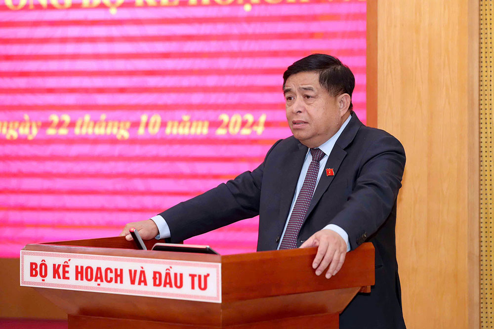 Bộ trưởng Nguyễn Chí Dũng phát biểu tại buổi lễ.