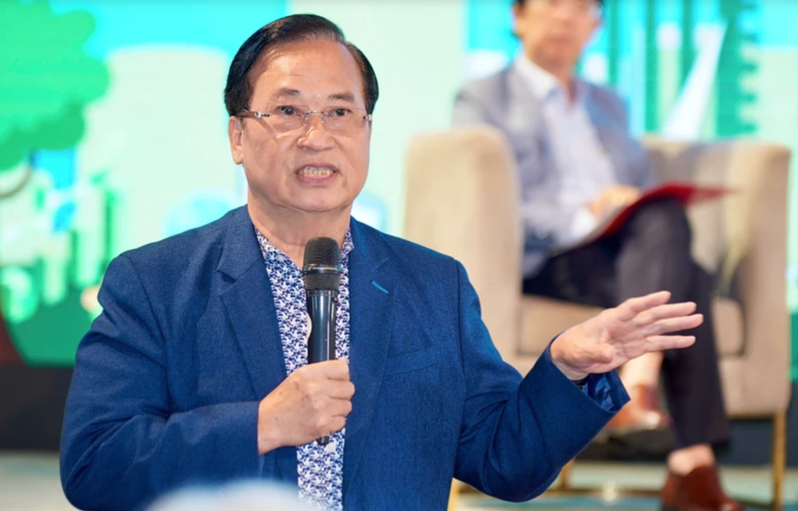 Ông Vũ Đức Giang, Chủ tịch Hiệp hội dệt may Việt Nam, cho rằng, cho rằng để đạt được các chỉ tiêu xanh, doanh nghiệp phải đầu tư tận gốc, quản trị số, robot hóa là tất yếu - Ảnh: PA.