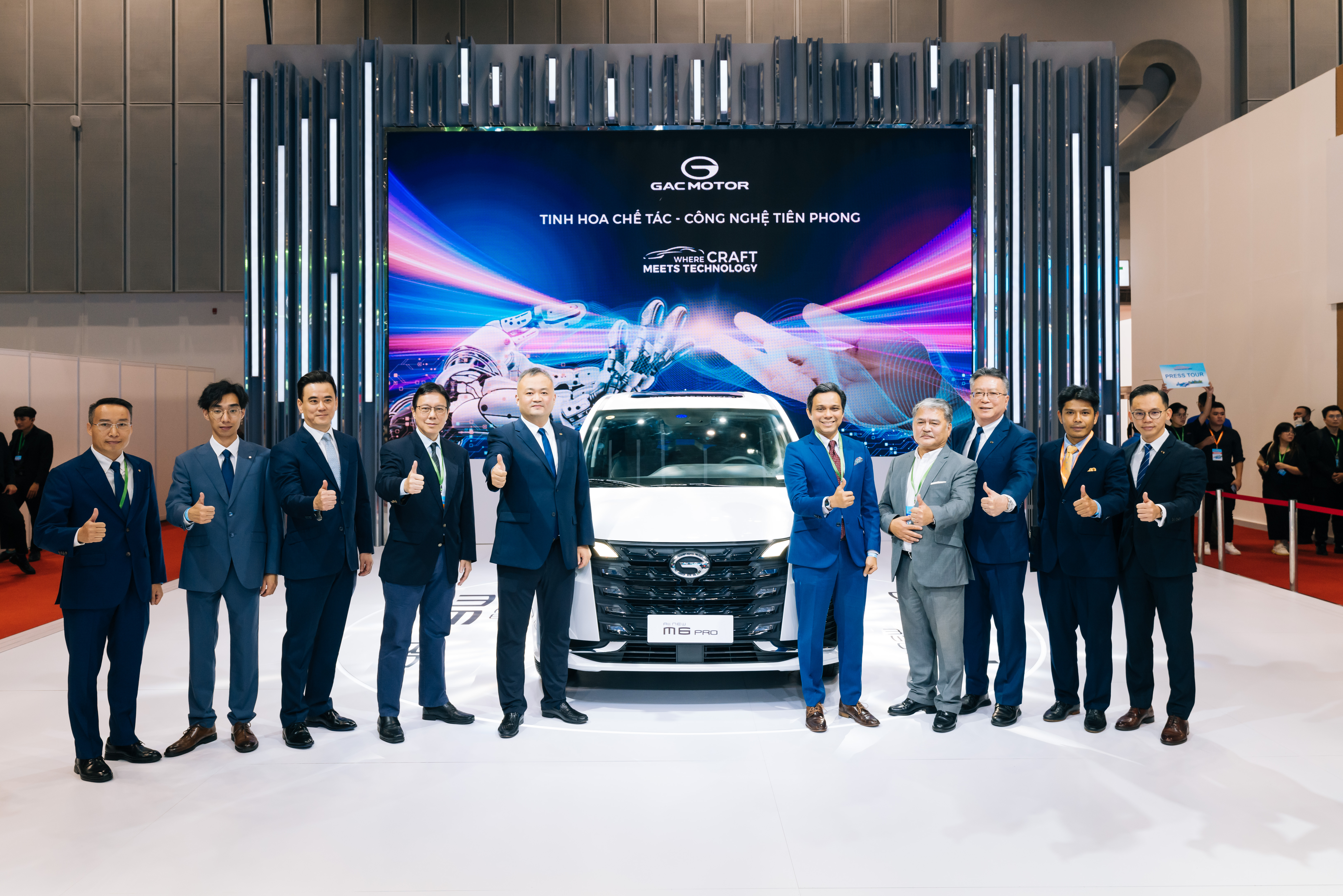 Vietnam Motor Show 2024 với chủ đề “Công nghệ mở tương lai xanh”, diễn ra từ ngày 23 đến 27/10 tại SECC TP.HCM. 