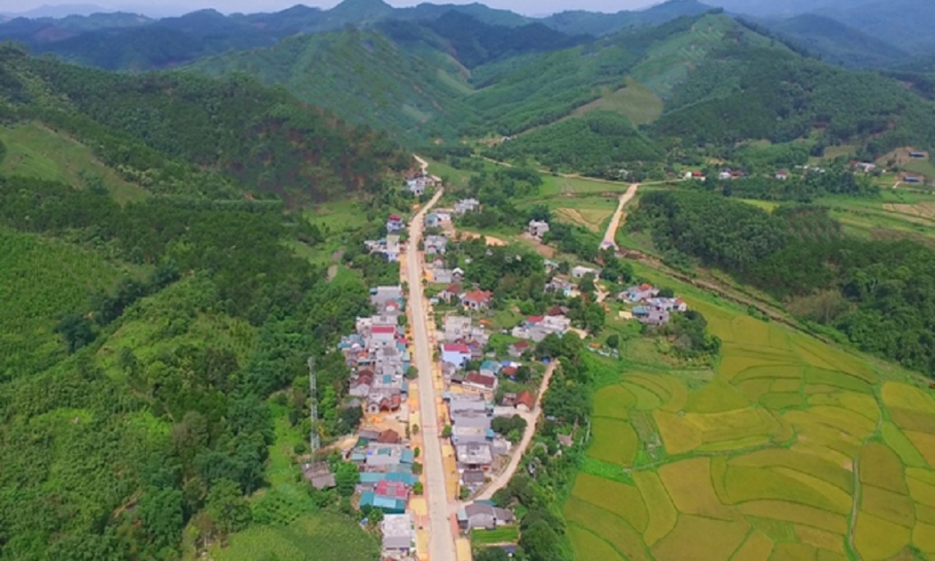 Nhiều xã tại các khu vực miền núi gặp khó khăn trong việc hoàn thiện các tiêu chí nông thôn mới.