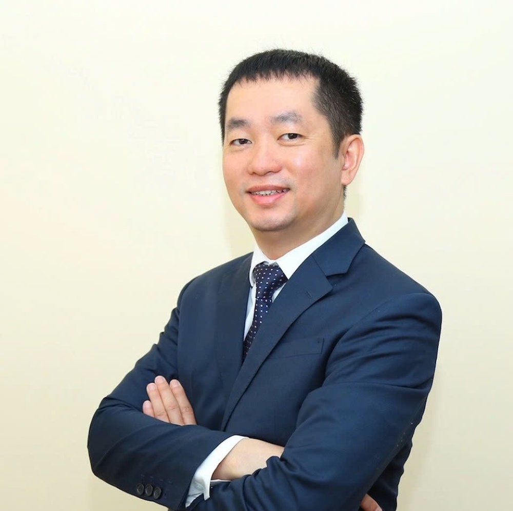 ông Nguyễn Hướng Minh, Phó Tổng Giám đốc Eximbank