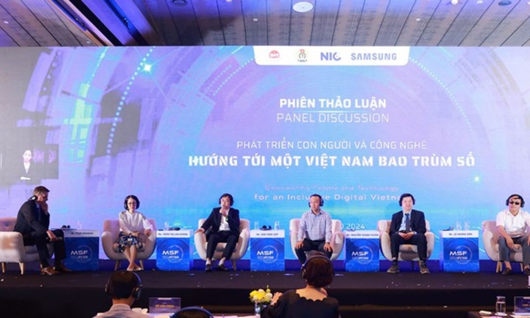 Các đại biểu tham gia phiên thảo luận tại diễn đàn Đa phương (MSF) 2024 với chủ đề “Phát triển Con người và Công nghệ hướng tới một Việt Nam bao trùm số”.