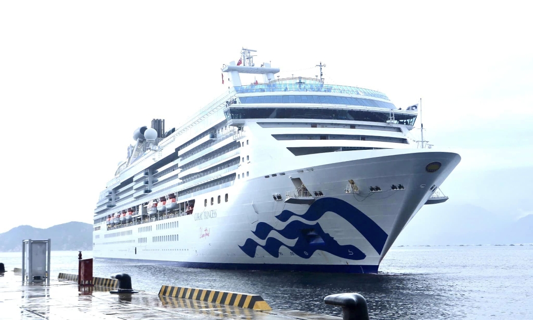 Tân Cảng Cam Ranh đón tàu du lịch Coral Princess sáng 23/10.
