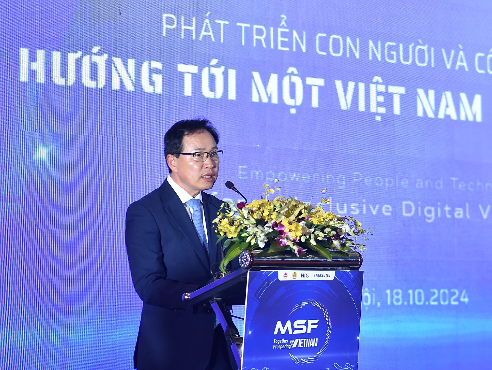Tổng Giám đốc Samsung Việt Nam Choi Joo Ho tại Diễn đàn.