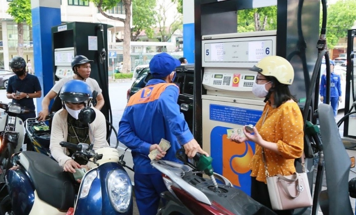 Giá các mặt hàng xăng dầu giảm từ chiều 24/10/2024.