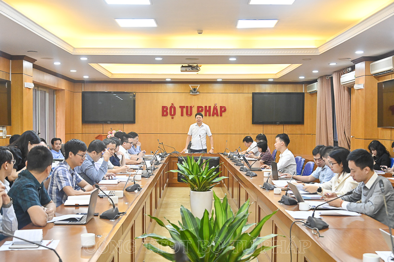 Quang cảnh phiên họp. Ảnh: MOJ.