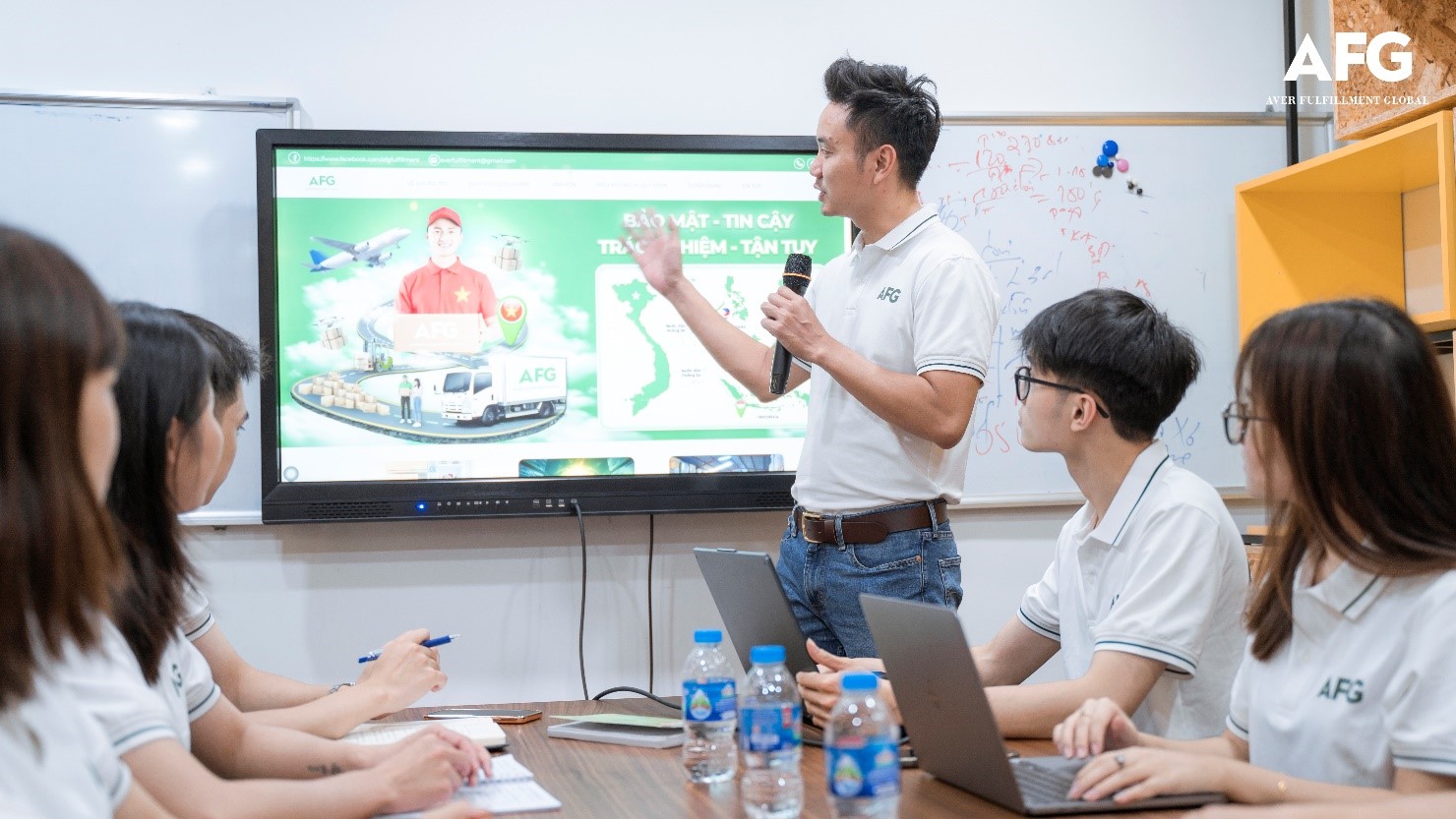 AFG Fulfillment có đội ngũ làm việc trẻ trung, nhanh nhẹn, trung thực.