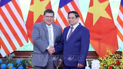 PM meets with Speaker of Malaysian House of Representatives