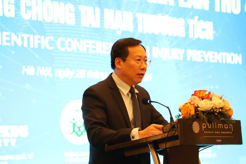 Thứ trưởng Bộ Y tế Lê Đức Luận thông tin tại hội nghị. Ảnh: MOH.