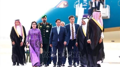 PM arrives in Riyadh, beginning working visit to Saudi Arabia