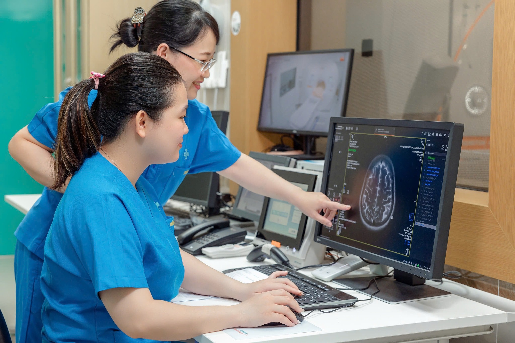 Hoạt động khám chữa bệnh tại Bệnh viện Đại học Y Dược TP.HCM. Ảnh: Bệnh viện cung cấp.