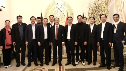 Hung Yen ran investment and trade promotion campaign in Europe