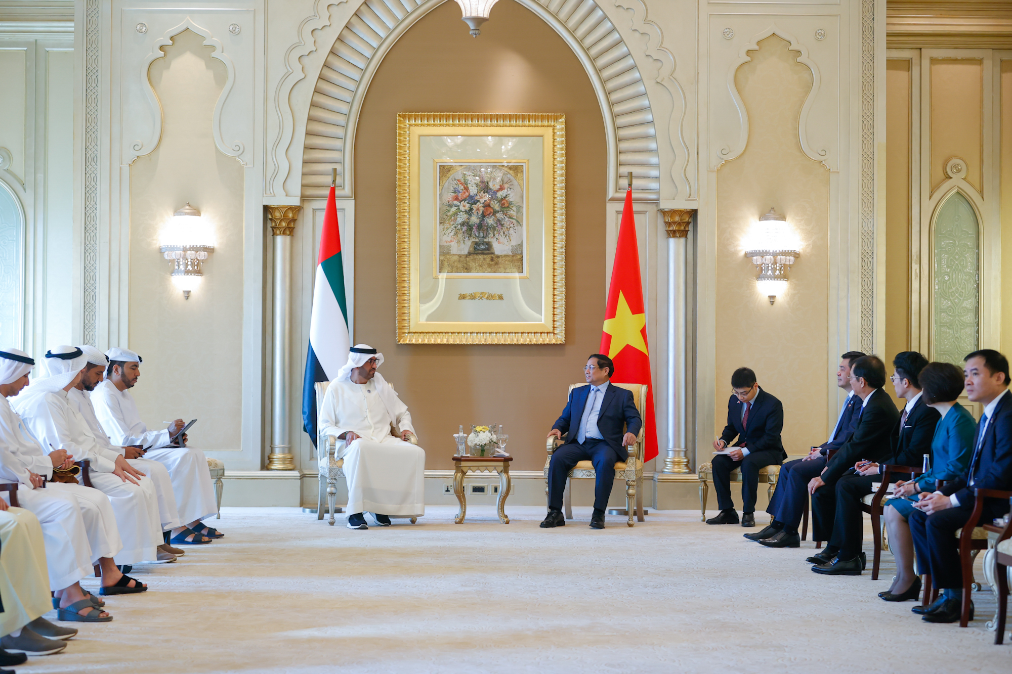 Bộ trưởng cũng mong muốn x&acirc;y dựng trung t&acirc;m trung chuyển, dự trữ dầu th&ocirc; v&agrave; c&aacute;c sản phẩm lọc h&oacute;a dầu tại Việt Nam để đ&aacute;p ứng nhu cầu sản phẩm cho cả khu vực - Ảnh: VGP