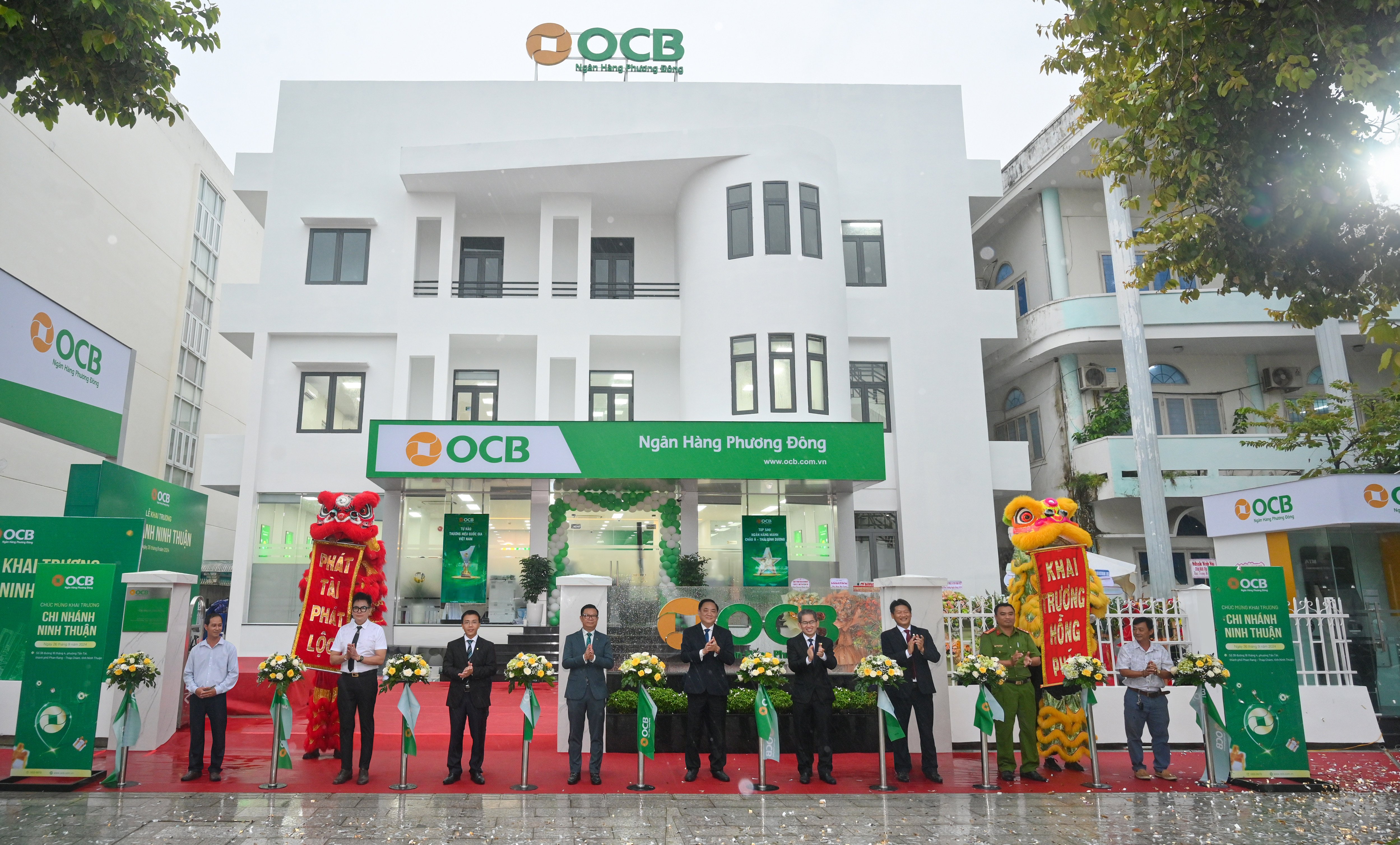 OCB liên tục đầu tư, xây dựng CN/ PGD theo quy chuẩn mới trên toàn quốc, nâng cao trải nghiệm của khách hàng.