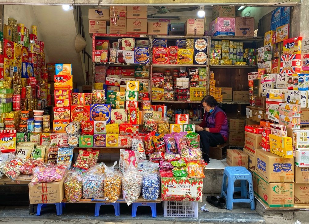 Số liệu của Bộ Tài chính cho thấy mức doanh thu không chịu thuế là 200 triệu đồng/năm thì số lượng hộ, cá nhân kinh doanh thuộc diện nộp thuế sẽ giảm 620.653 hộ.