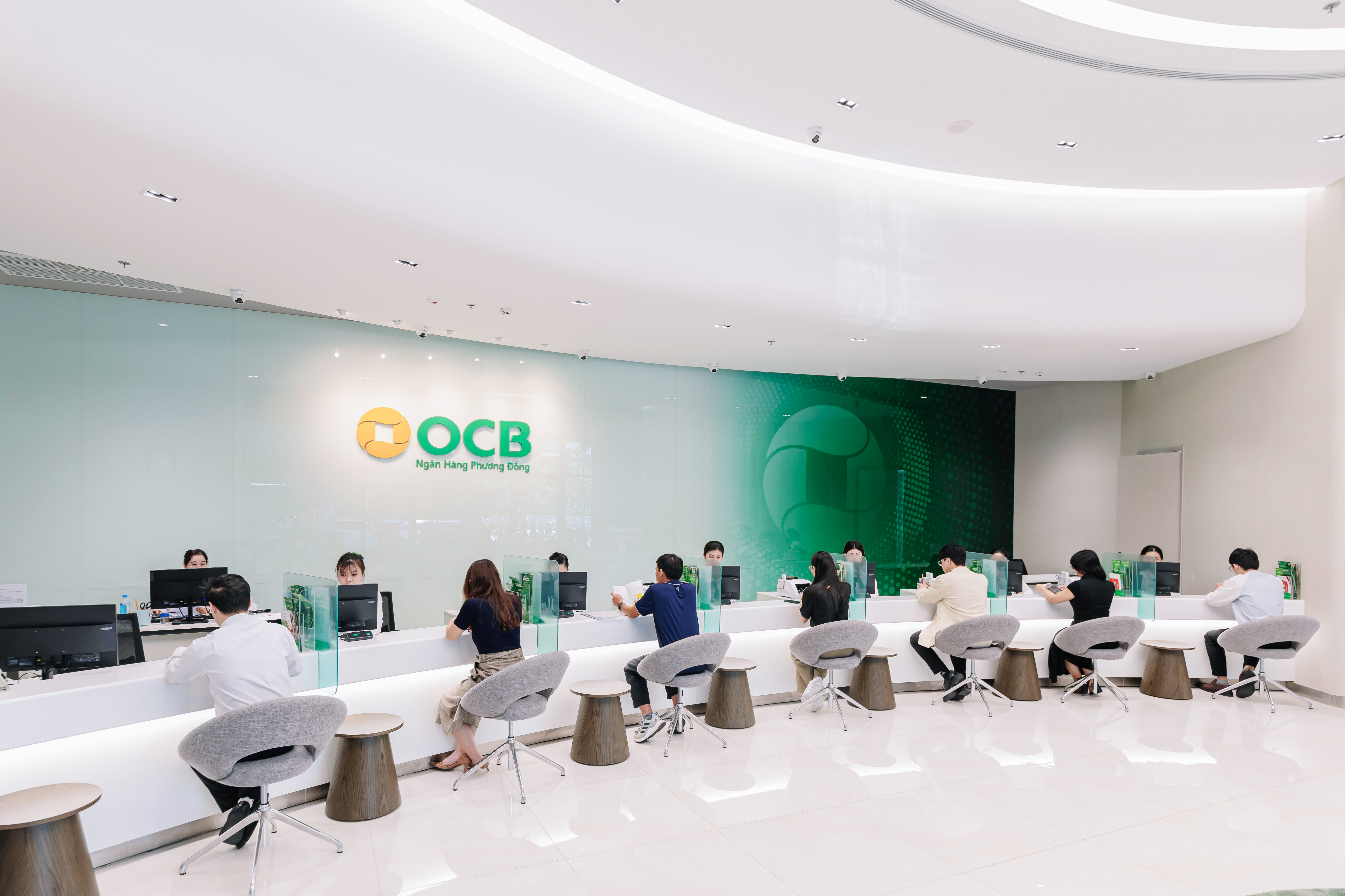 OCB ghi nhận thu thuần từ dịch vụ trong quý 3 tăng 32,4% lên mức 199 tỷ đồng nhờ hoạt động chuyển đổi số mạnh mẽ.