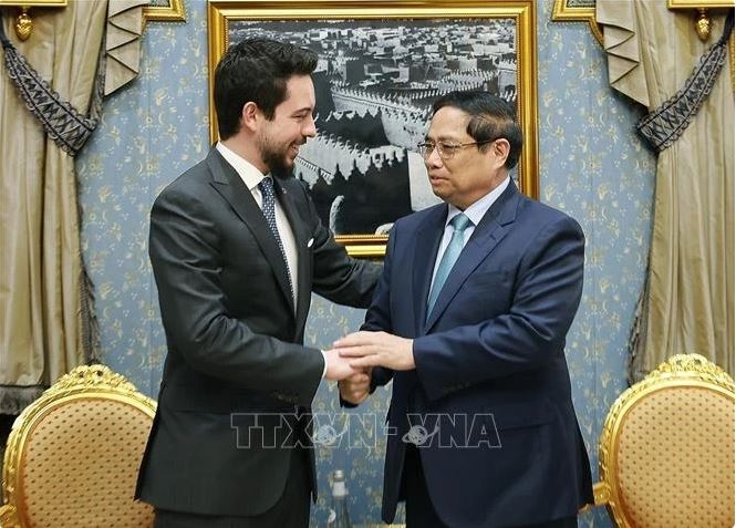 PM meets Jordan's Crown Prince in Riyadh