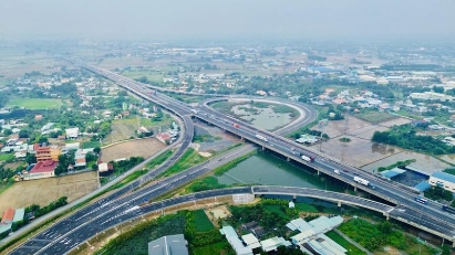 Transport ministry requests to accelerate Ben Luc - Long Thanh expressway project