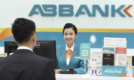 Nỗ lực không ngừng nhằm nâng cao trải nghiệm và chất lượng dịch vụ cho khách hàng, ABBANK được đánh giá là một Ngân hàng uy tín, là người bạn đồng hành tin cậy của hàng triệu Khách hàng.