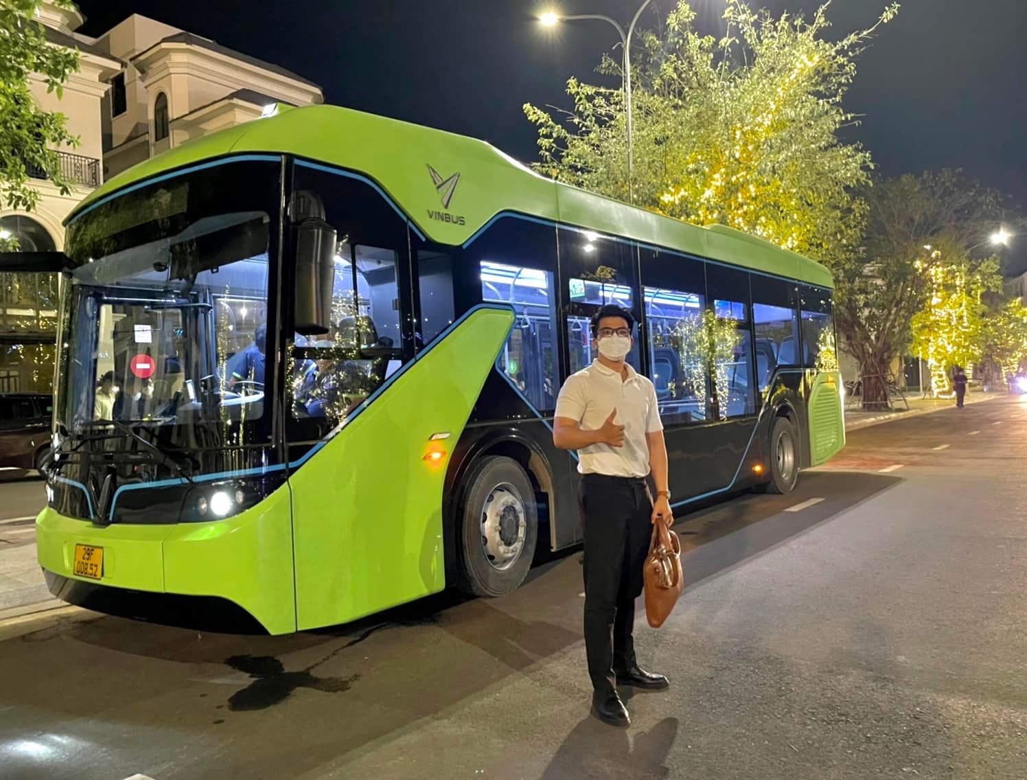Trong dịp Tết Ất Tỵ năm nay, du khách sẽ có cơ hội trải nghiệm dòng tour du lịch xanh với các dịch vụ vận chuyển xanh bằng xe điện và xe buýt điện.