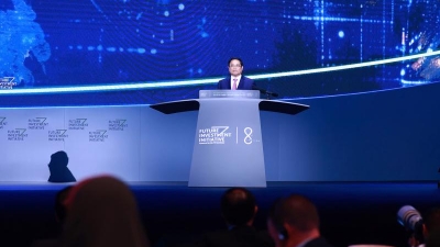 PM calls for future-oriented investment at Saudi Arabia conference