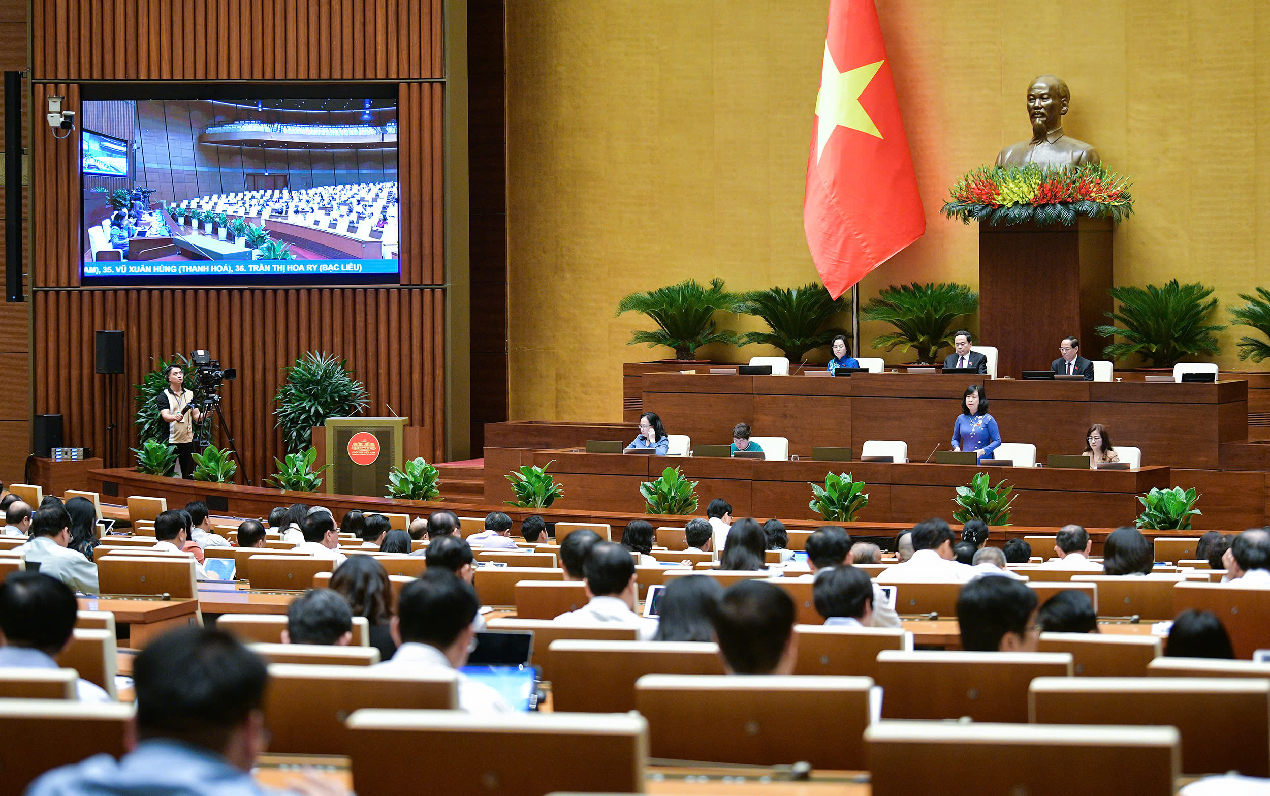 Toàn cảnh phiên họp. Ảnh: Quochoi.vn.