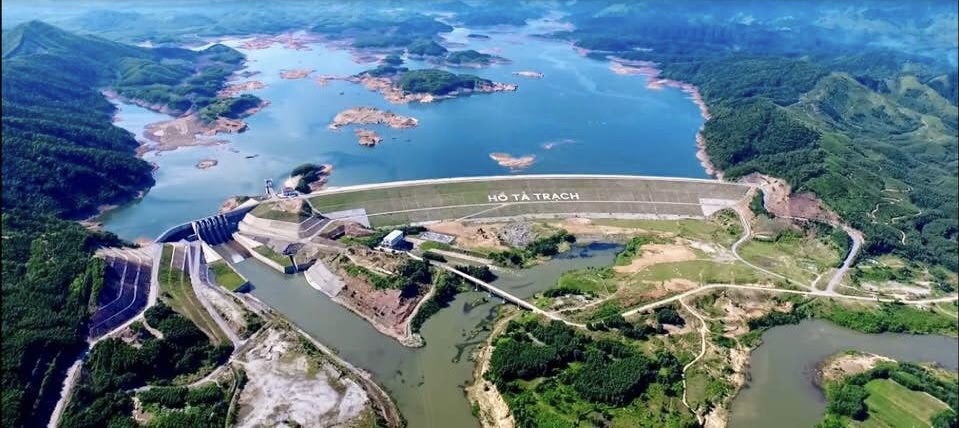 Hồ chứa Tả Trạch trên sông Tả Trạch thuộc xã Dương Hòa, thị xã Hương Thủy, tỉnh Thừa Thiên - Huế. Ảnh internet.