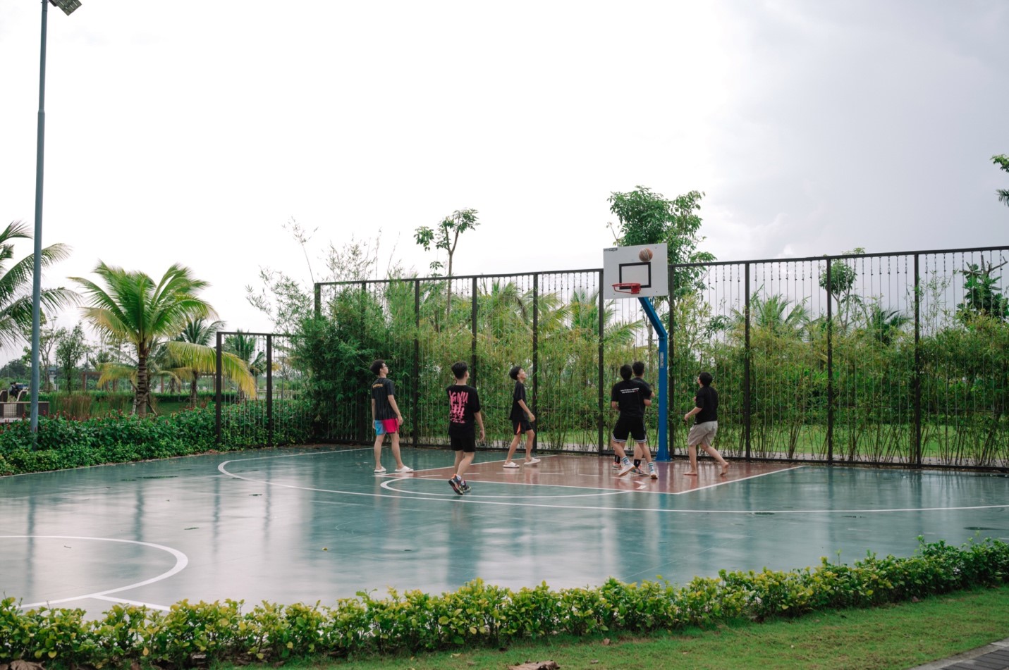 Nam Long II Central Lake t&iacute;ch hợp hệ thống tiện &iacute;ch đ&ocirc; thị ho&agrave;n chỉnh, đ&aacute;p ứng nhanh ch&oacute;ng mọi nhu cầu thư gi&atilde;n, r&egrave;n luyện&hellip;