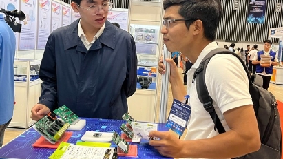 International semiconductor expo opens in HCM City