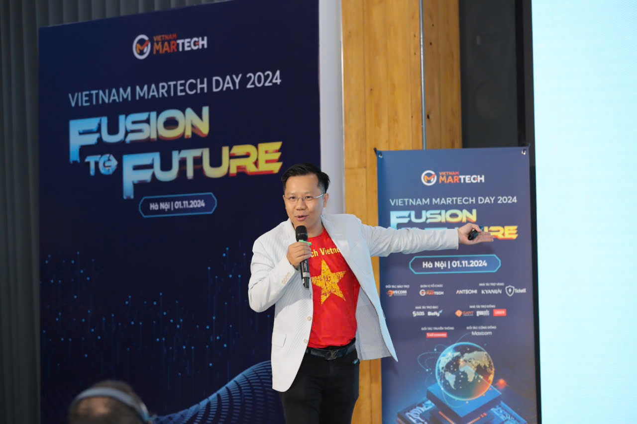 T.S Đinh Lê Đạt, Đại diện Mạng lưới Vietnam MarTech, đồng sáng lập và Chủ tịch Antsomi