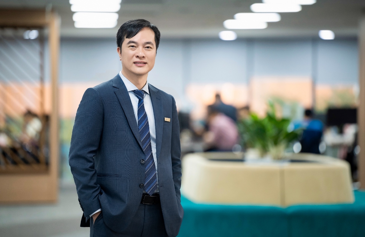 &ldquo;Với việc ra mắt ABBANK Business, ch&uacute;ng t&ocirc;i thể hiện sự cam kết đồng h&agrave;nh c&ugrave;ng c&aacute;c doanh nghiệp tạo dựng gi&aacute; trị bền vững, ph&aacute;t triển thịnh vượng&rdquo; , &ocirc;ng Phạm Duy Hiếu - Q. Tổng Gi&aacute;m đốc ABBANK chia sẻ.