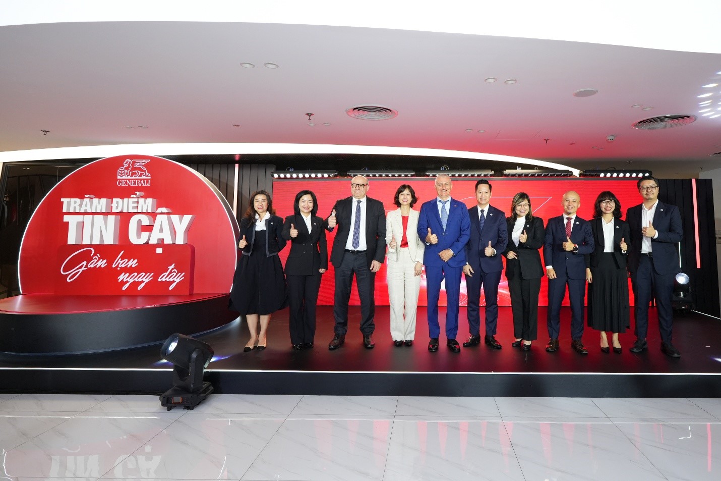 Generali Việt Nam gửi gắm thông điệp “Trăm điểm tin cậy - Gần bạn ngay đây” qua cột mốc ra mắt văn phòng thứ 100.