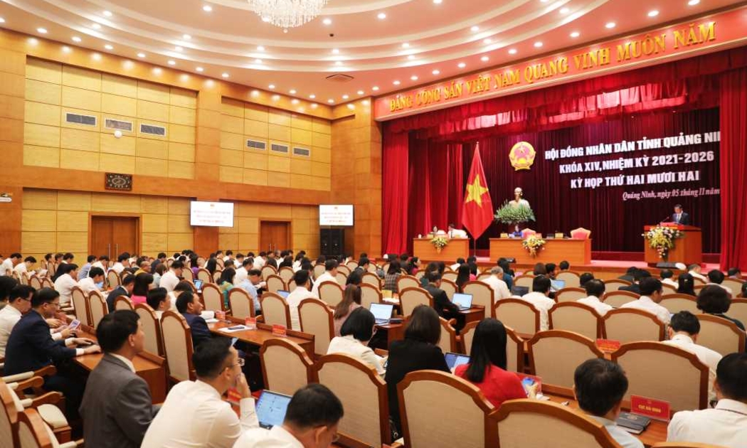 Quang cảnh phiên khai mạc kỳ họp.