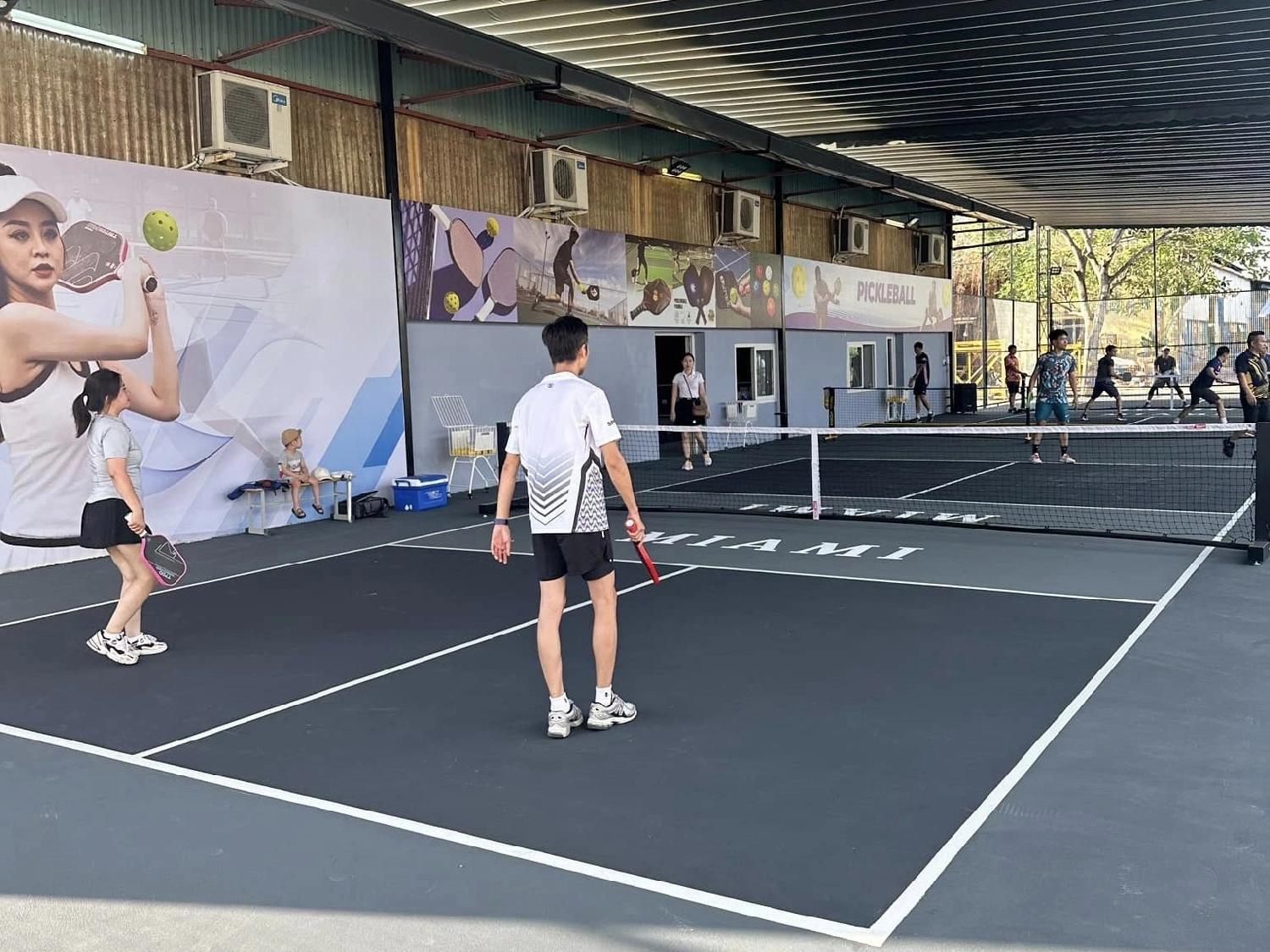 Pickleball không chỉ bùng nổ về số lượng người chơi, mà còn tạo ra sự bùng nổ về số lượng người kinh doanh sân tập.