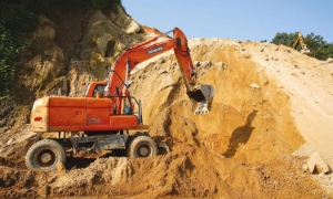 Thủ tục rườm rà, bất thường đấu giá mỏ vật liệu gây tắc dự án đầu tư công