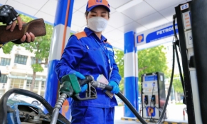 Ngân sách trợ lực trên 44.000 tỷ đồng giảm thuế bảo vệ môi trường với xăng dầu năm 2025