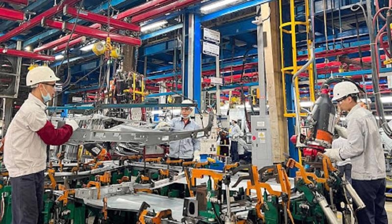 Industrial production index jumps 8.3% in 10M