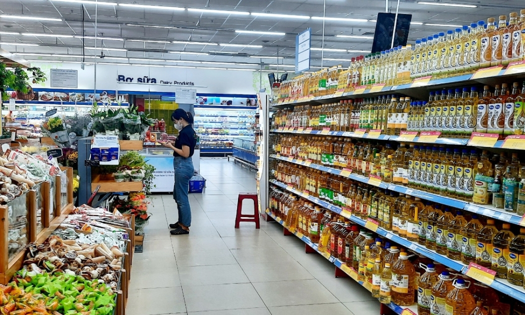 Nhu cầu tiêu dùng và sản xuất trong nước tăng vào những tháng cuối năm góp phần thúc đẩy tăng trưởng của ngành dịch vụ.