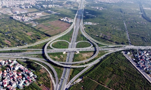 Tổng kết, đánh giá đầy đủ các lợi ích, hạn chế của hợp đồng BT trước khi luật hóa