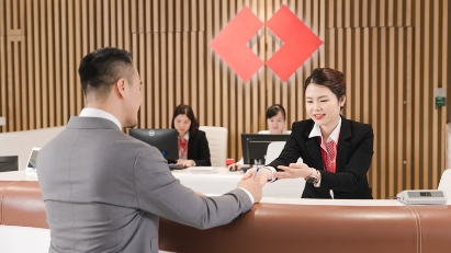 S&P maintains positive outlook for Techcombank